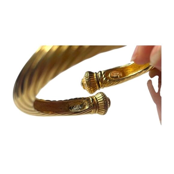 Vintage Joan Rivers gold-tone hinged bangle bracelet with crystal rhinestones 19 - Picture 4 of 10